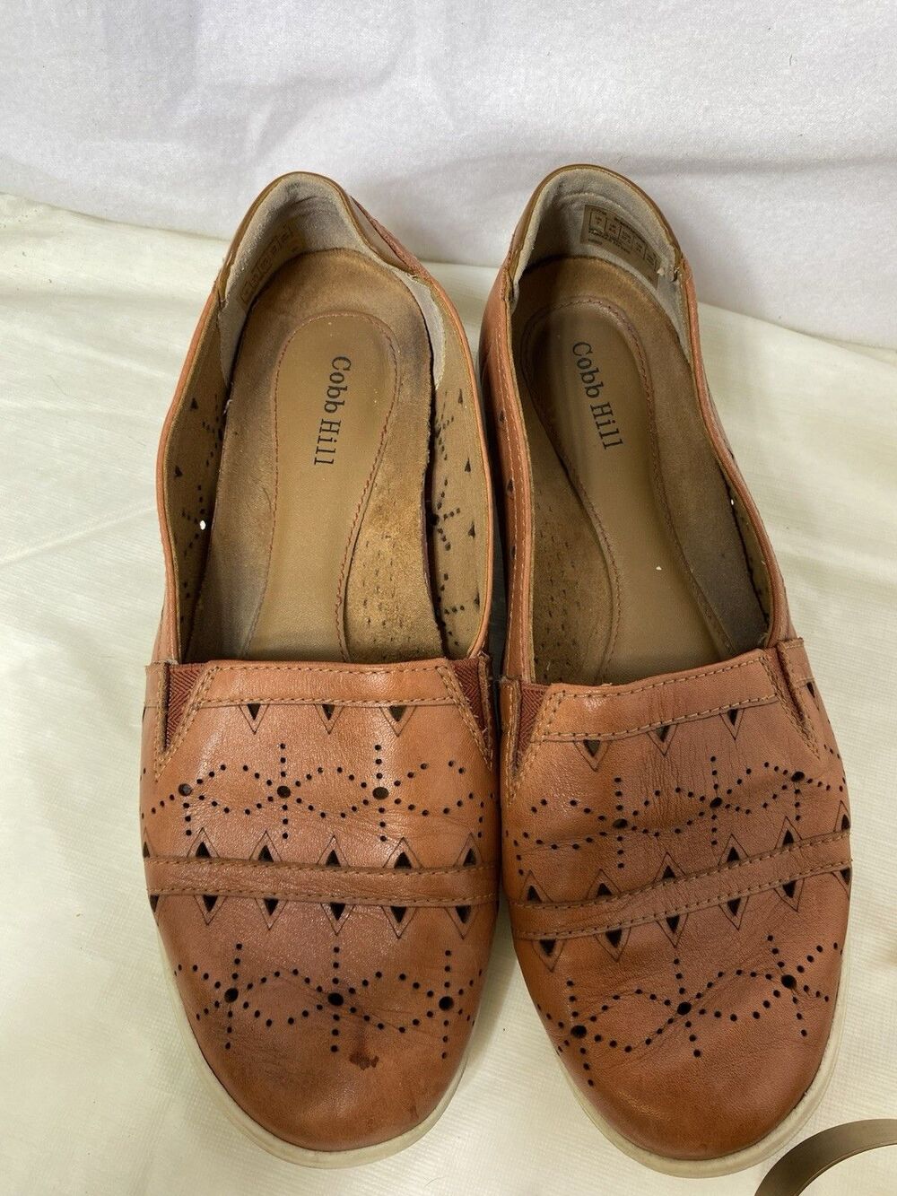 Cobb Hill Z1223* Bailee Flat Honey Women's Size 7 - Picture 7 of 8